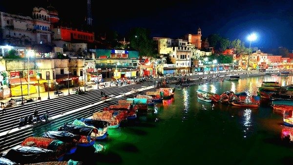 Varanasi – Prayagraj – Chitrakoot – Ayodhya – Naimisharanya Pilgrimage