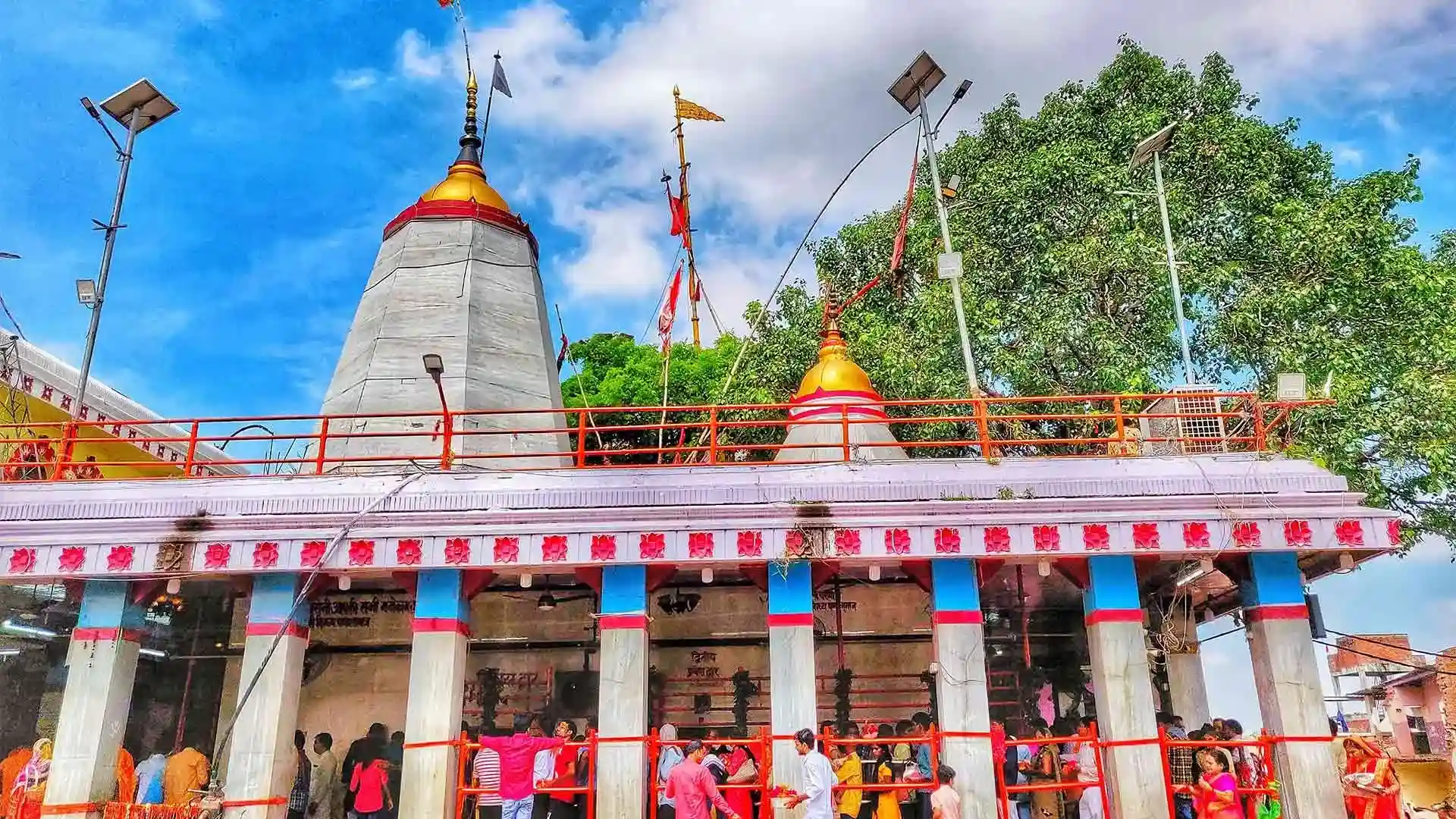 Varanasi-Vindhyachal With Sedan