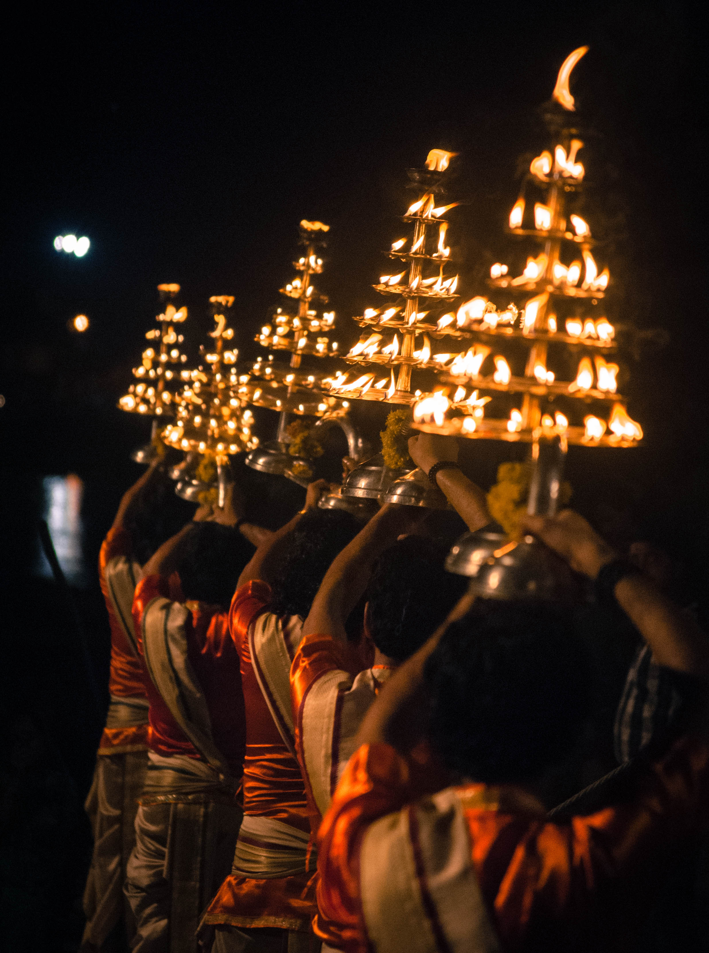 Varanasi – Prayagraj -Ayodhya Trip Upto 4 Persons
